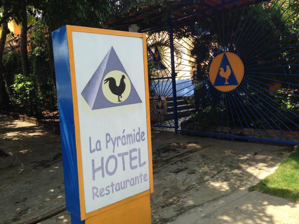 La Pyramide Hotel Managua Esterno foto